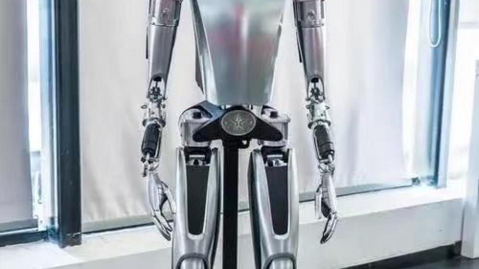 人形机器人