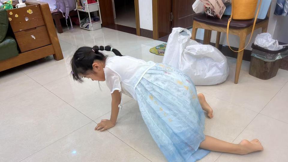 四腿动物的为什么运动的腿部前后顺序都相似