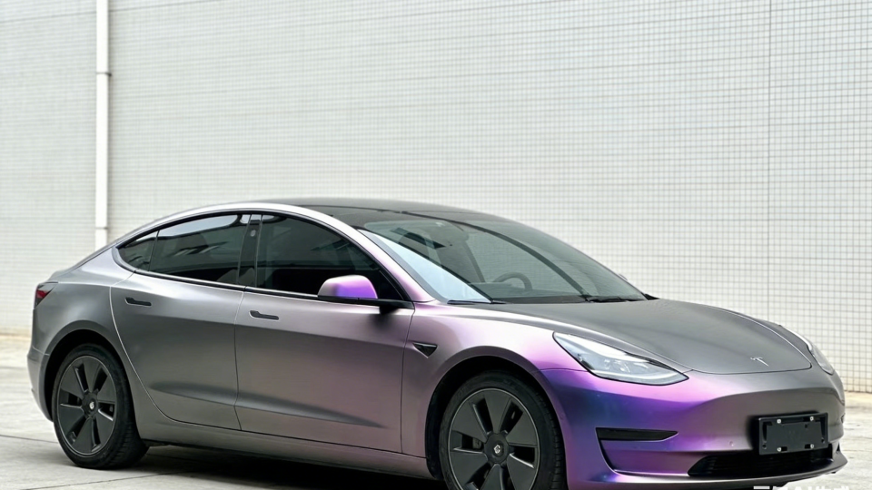 特斯拉自动驾驶目前属于L2到L3之间